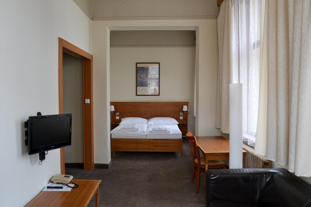 Hotel Praha Либерец Екстериор снимка