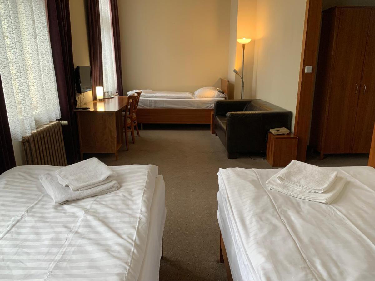 Hotel Praha Либерец Екстериор снимка