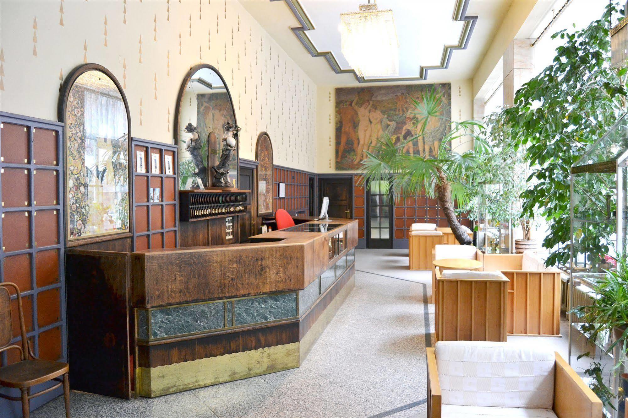 Hotel Praha Либерец Екстериор снимка